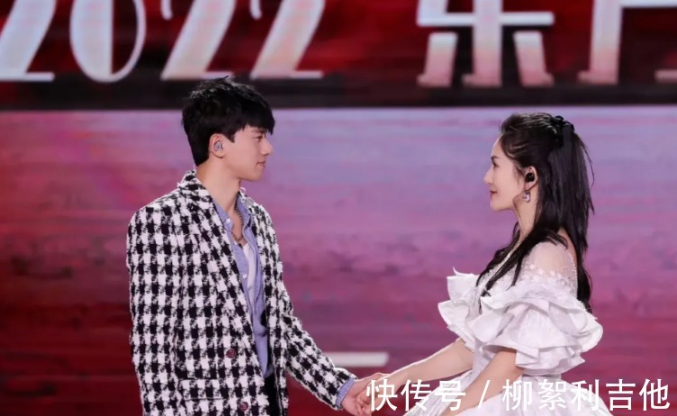 六大卫视春晚各出奇招湖南卫视敷衍了事,东方卫视成最大赢家