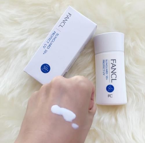 今年春夏值得买的8款防晒霜！平价、有效防晒、肤感好