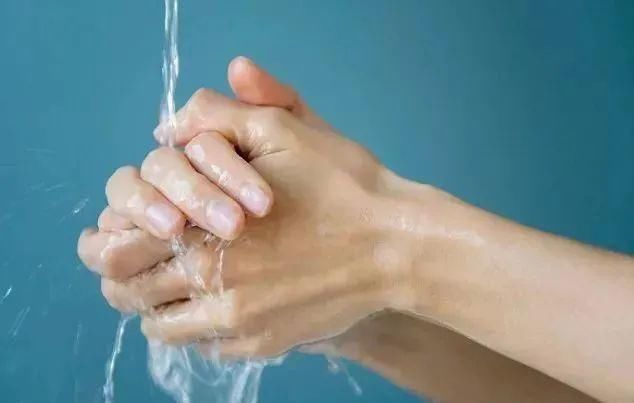 化妆刷|过期化妆品该如何处理扔掉的话太亏了,你要学会这样做