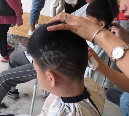 女性|不管男性还是女性,理发时一定别说这3句话,不是迷信,长个记性