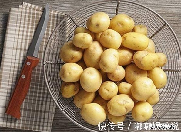 嫩肤|泡过土豆的水别倒了,能解决女性最关心的问题,帮你省下大笔钱