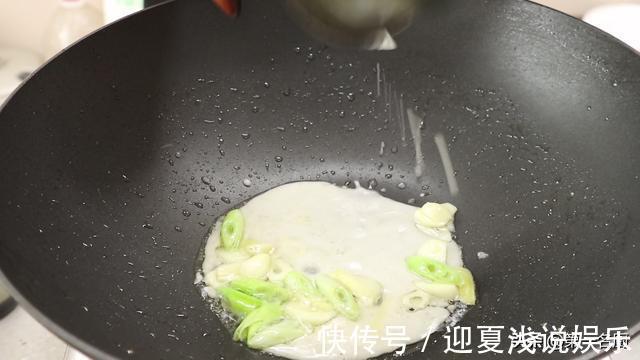做法|虾仁想要做得饱满爽脆?关键在于腌制和上浆,这种做法简单实用