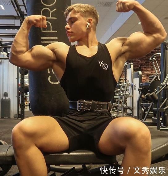 黄哲勋|他14岁开始健身,18岁一身肌肉炸裂,却被网友嘲健身早,长不高