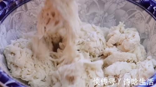 烙饼时,不要直接烙,多加这两步,饼柔软又起层,3分钟就能出锅