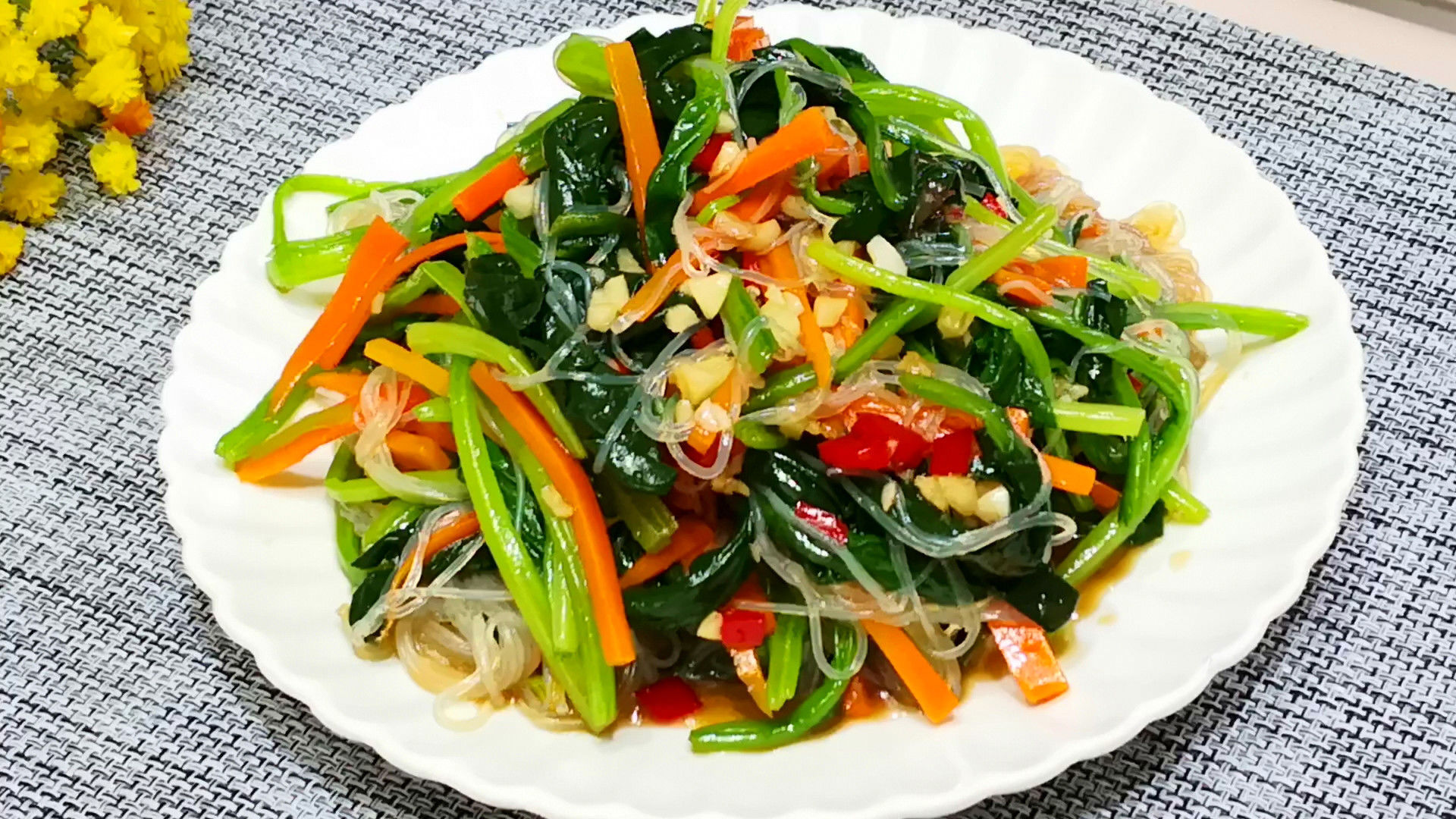 秋分前后,大鱼大肉靠边站,多吃此菜,营养很高,拌一拌就特香