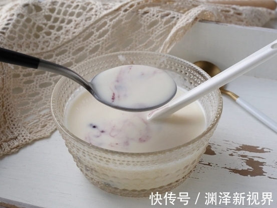 益生菌|吃抗生素后,肠道不适!每天喝一盒酸奶能缓解,还能调理过敏症