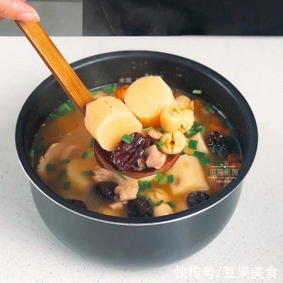 胡椒粒|你做的四物健脾汤，和饭店大厨相比，只差这一步