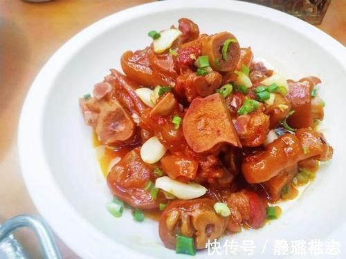 宋小宝|大侄子给婆婆拜年，我点了18道菜招待，婆婆的脸比宋小宝还黑