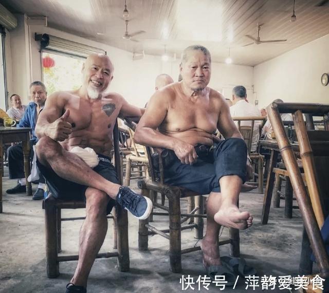 好身材|65岁大爷一身腱子肉，健身22年，好身材吊打众多健身房小伙
