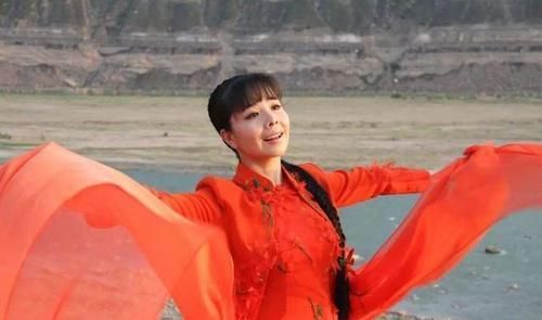 阿寶|她曾經(jīng)是國家一級演員,卻因買不起房無奈而回到農(nóng)村,如今怎樣了