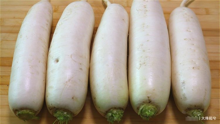 冬天腌萝卜干，教你正宗做法，香辣开胃，放一年都新鲜