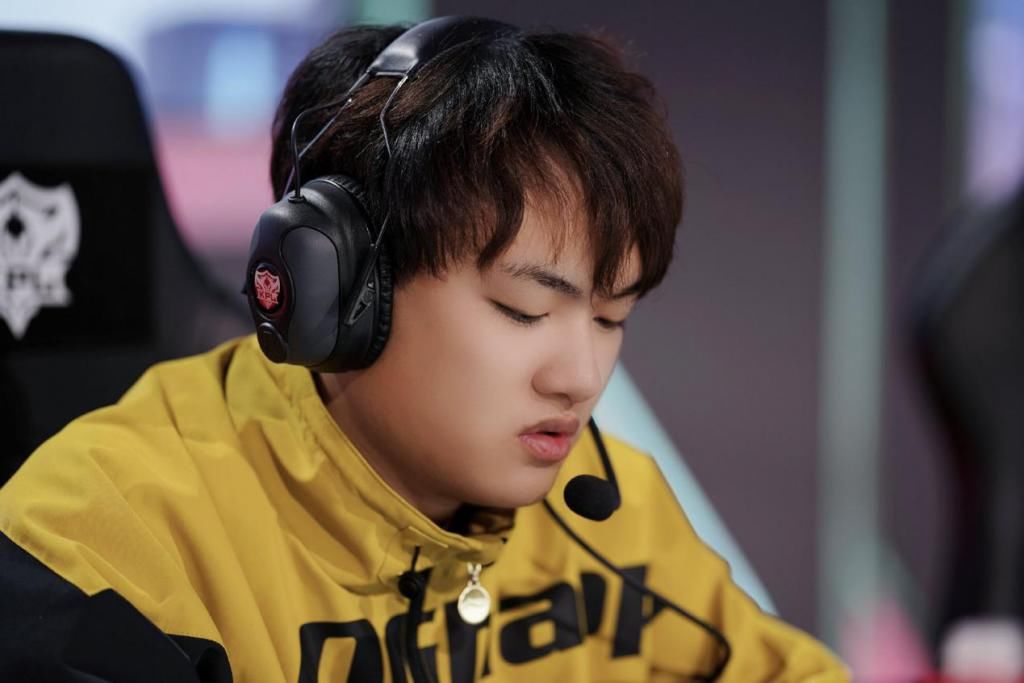 BAN|KPL：老＂双标＂了，梦泪遭3BAN被说菜，刺痛遭4BAN却说强？