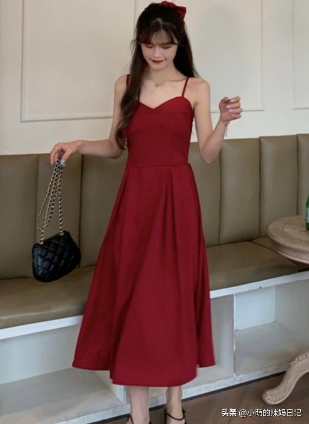 半身裙|夏季裙子就买这三个显白色，高级不说还减龄，照着穿就好