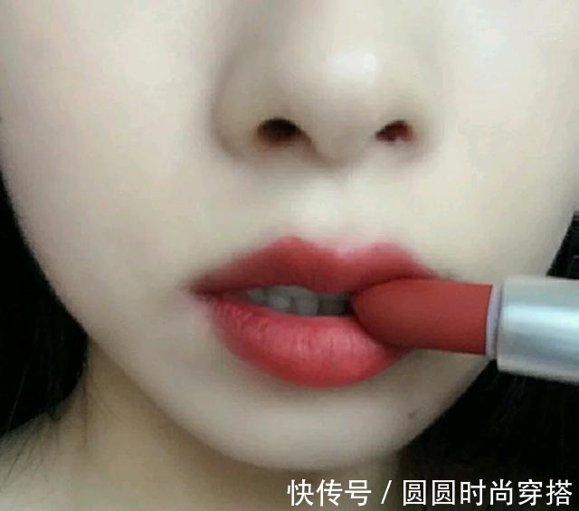 口红 MAC口红那么多,哪些最热门这几个颜色谁涂谁好看!