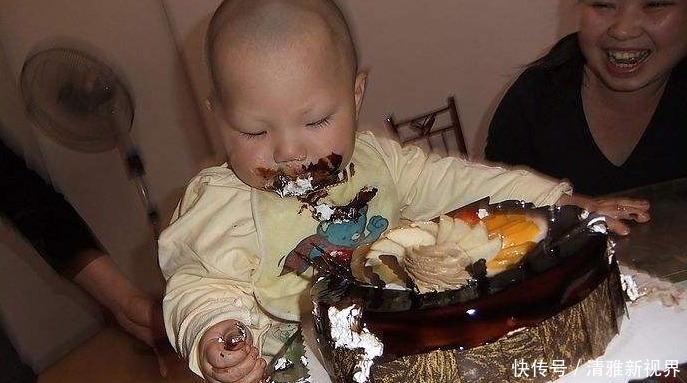 孩子|儿科医生点名3种零食不能吃,孩子积食难长个,家长别不当回事!