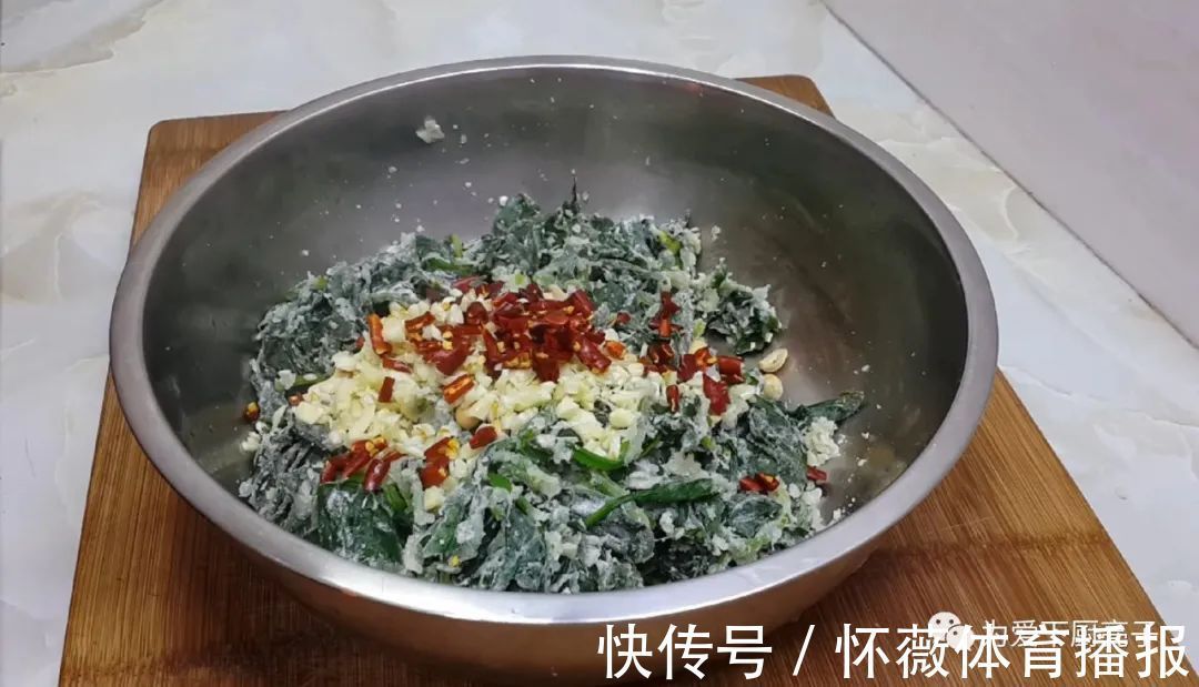 菠菜|这菠菜做法真香,不煮不炒不凉拌,既是菜又是饭,学会自己当老板