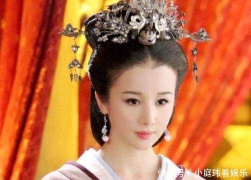 古代奇女貌美如花，自小被皇帝所宠爱，为儿子宁愿赴死