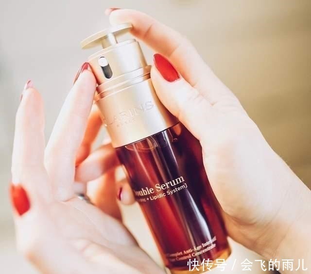 护肤品|过了40的女人用精华要“谨慎”!娇兰抗老,雪花秀美白,别用错