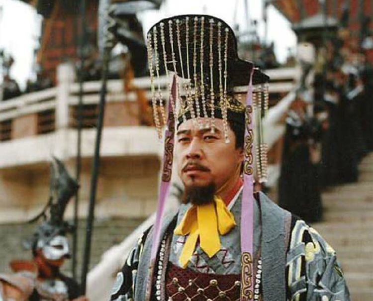 皇帝|他被中国历史称为千古第一皇帝，统一文字和钱币，后人却惨遭杀害下落不明