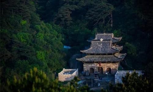 名花|中国还有座山值得一去，不输其他名山，奇观名花古树颇多