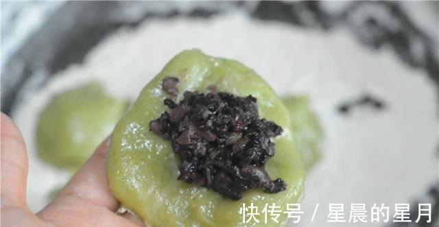 搭配|几样食材搭配做早餐，一拌一蒸再包好，凉吃更带劲！真香糯呀！