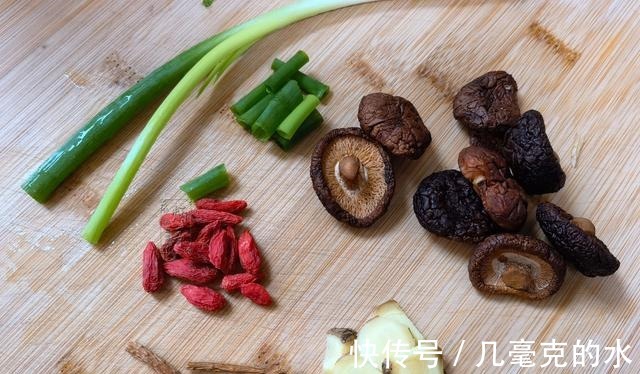 猪心汤|集市上遇到这食材别不懂吃，营养极高，用它煮汤喝，比吃羊肉汤强！