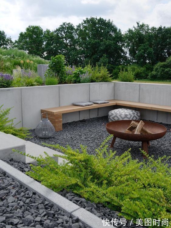 花园|30㎡上下庭院如何设计?这种精致的治愈系现代风小花园,太好看啦