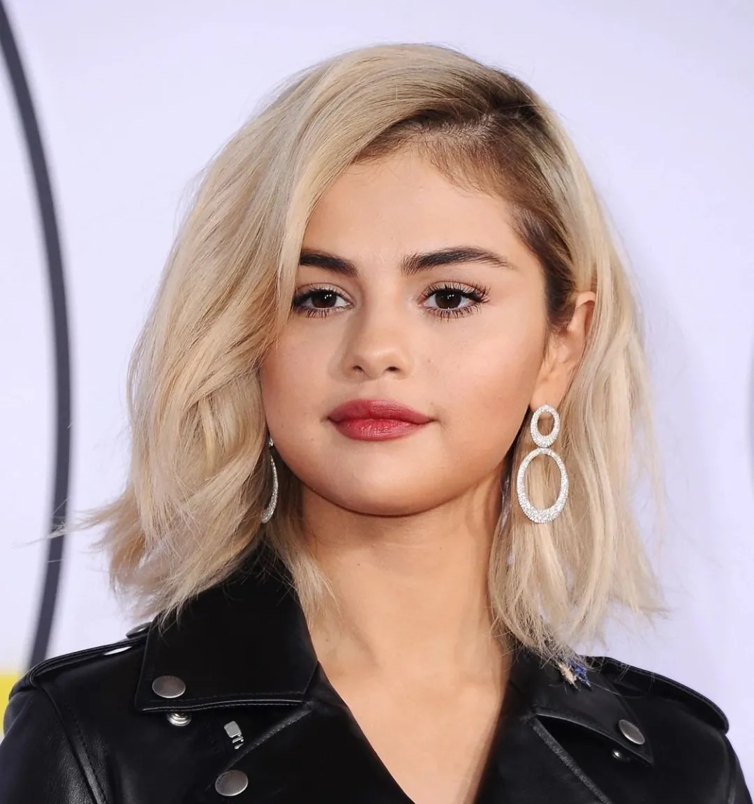 岳晓琳:圆脸、长脸、方形脸分别适合什么样的发型?