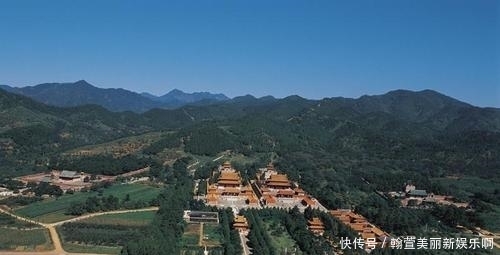 皇帝|1983年，专家们在清理慈禧地宫时，发现慈禧下半身竟然还穿着裤子