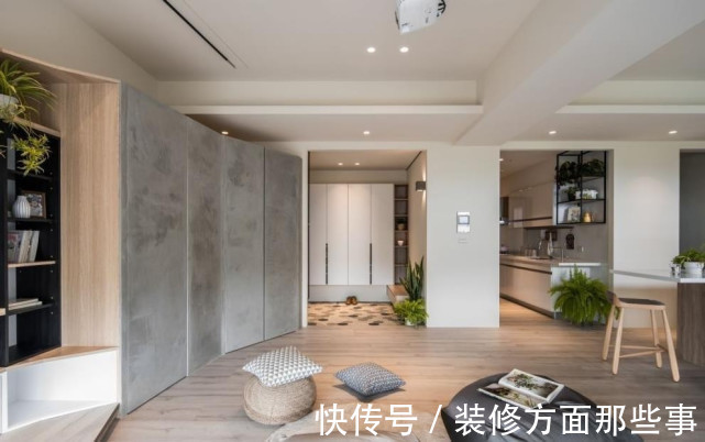 起居室|85平现代风二居室，客厅做游戏开放式厨房增加亲子时间