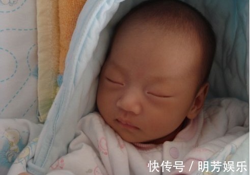 儿科医生|两个月大的婴儿身体发臭,医生查出结果,婆婆怒斥儿媳无知