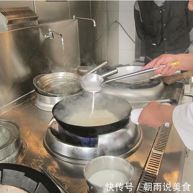 勾芡有什么作用分为哪些种类实际操作中有哪些方法和技巧