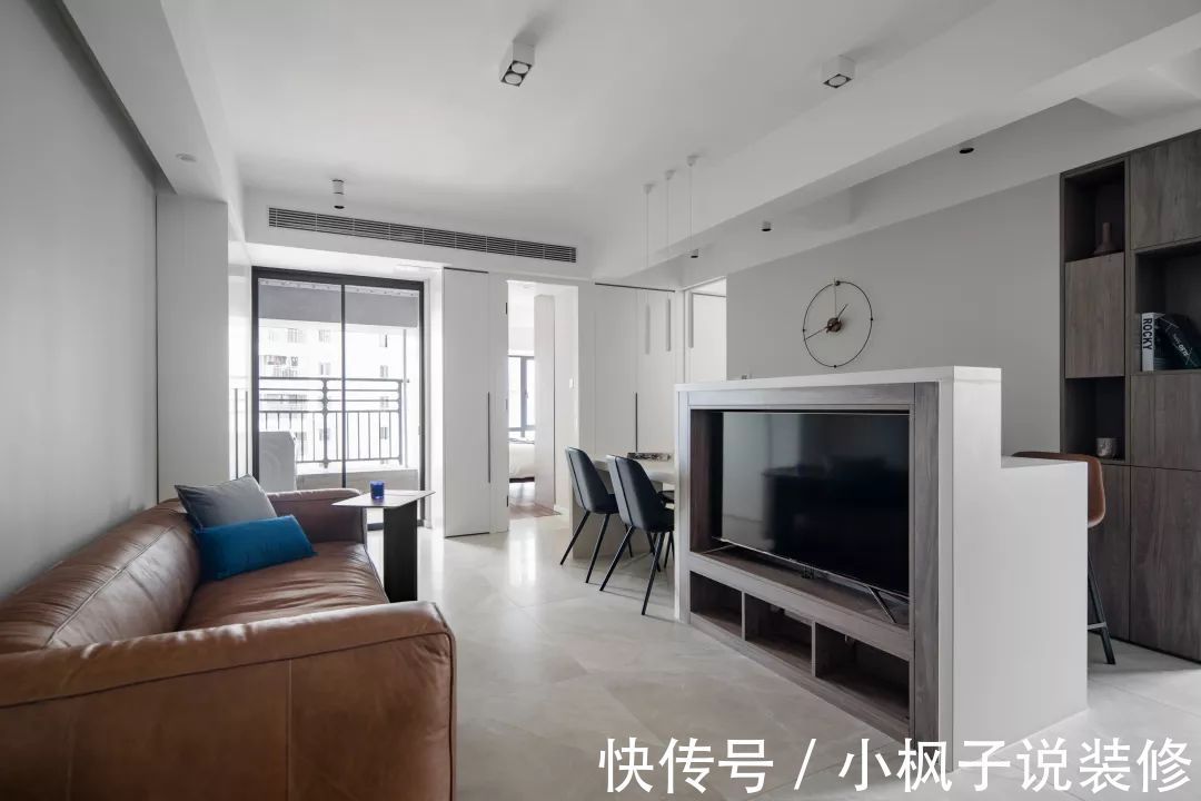 改造|68平小户型大改造,2㎡搞定餐厅,吧台半墙做电视背景墙超酷