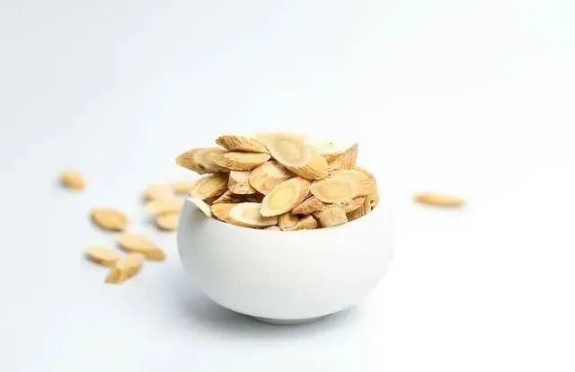 黄芪和它一起泡,清热解毒,还能预防衰老,适合夏季喝