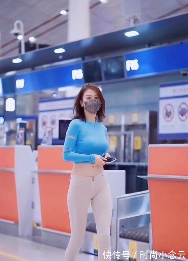 紧身裤 铅笔裤搭上细高跟鞋,穿出极品“象牙腿”,耐人寻味