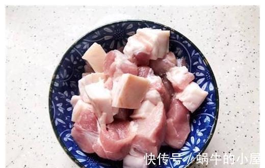 内胆|懒人版红烧肉，不炒糖色，锅里一煮，软烂入味，鲜香红亮！