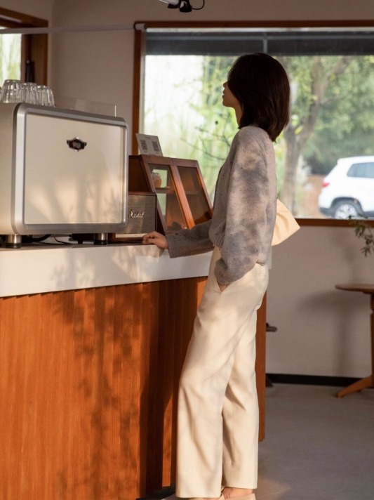 针织衫 到了2022年,建议人手一件针织衫,百搭时髦且温柔