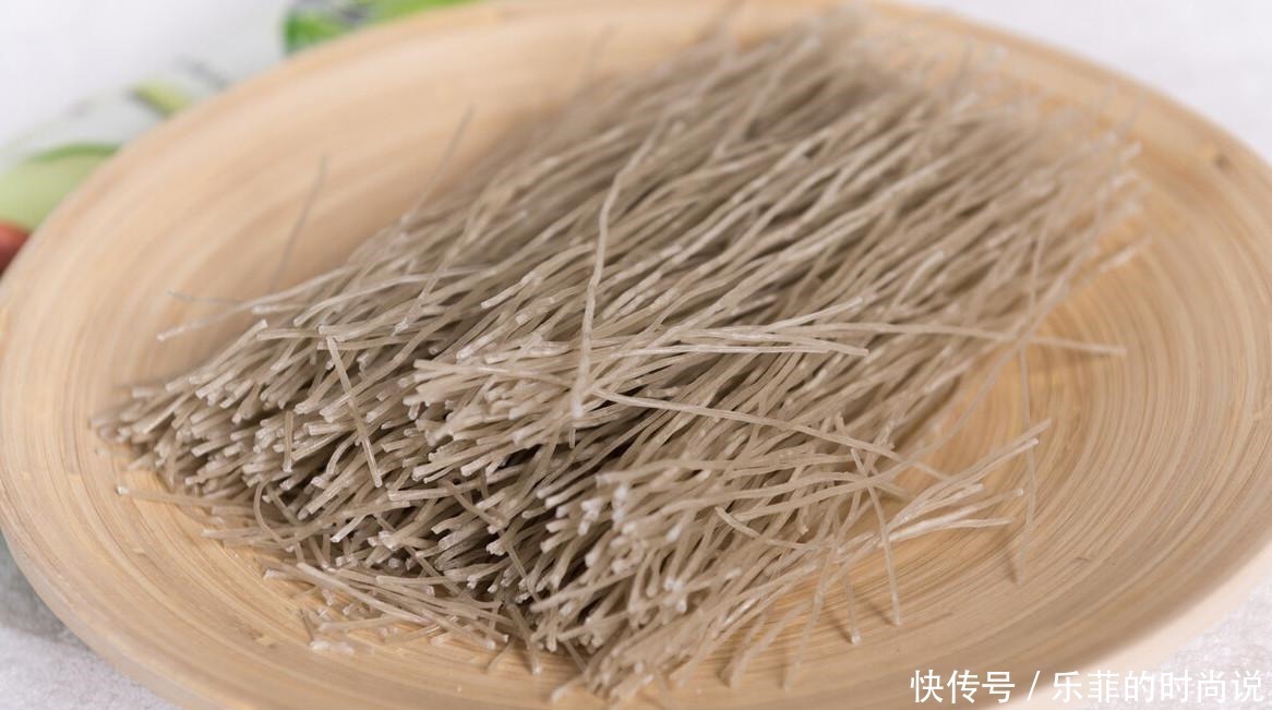  如何辨别真假红薯粉条教你3招，轻松分辨，再也不怕买到假货了