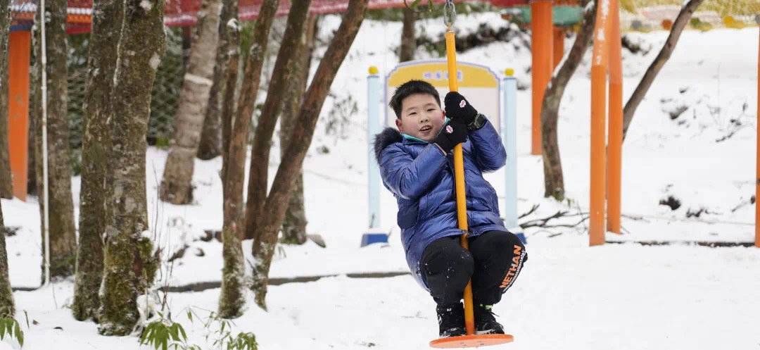 新闻记者|峨眉山冰雪温泉节12月18日开幕 新增10余个冰雪项目刺激又好耍