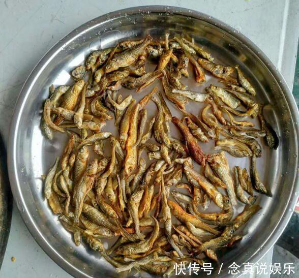 农村别有风味的下饭菜,吃了一口后简直不愿放下筷子