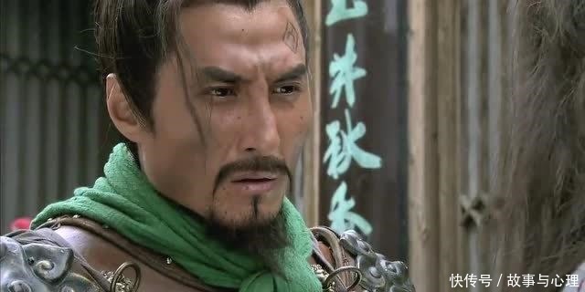 梁山用长枪的人很多,林冲和史进也是长枪武器,二人较量谁更厉害!