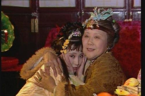 王太医!王夫人“我也要疼黛玉”,贾母冷笑一声“你还是省省吧!”为何这么说