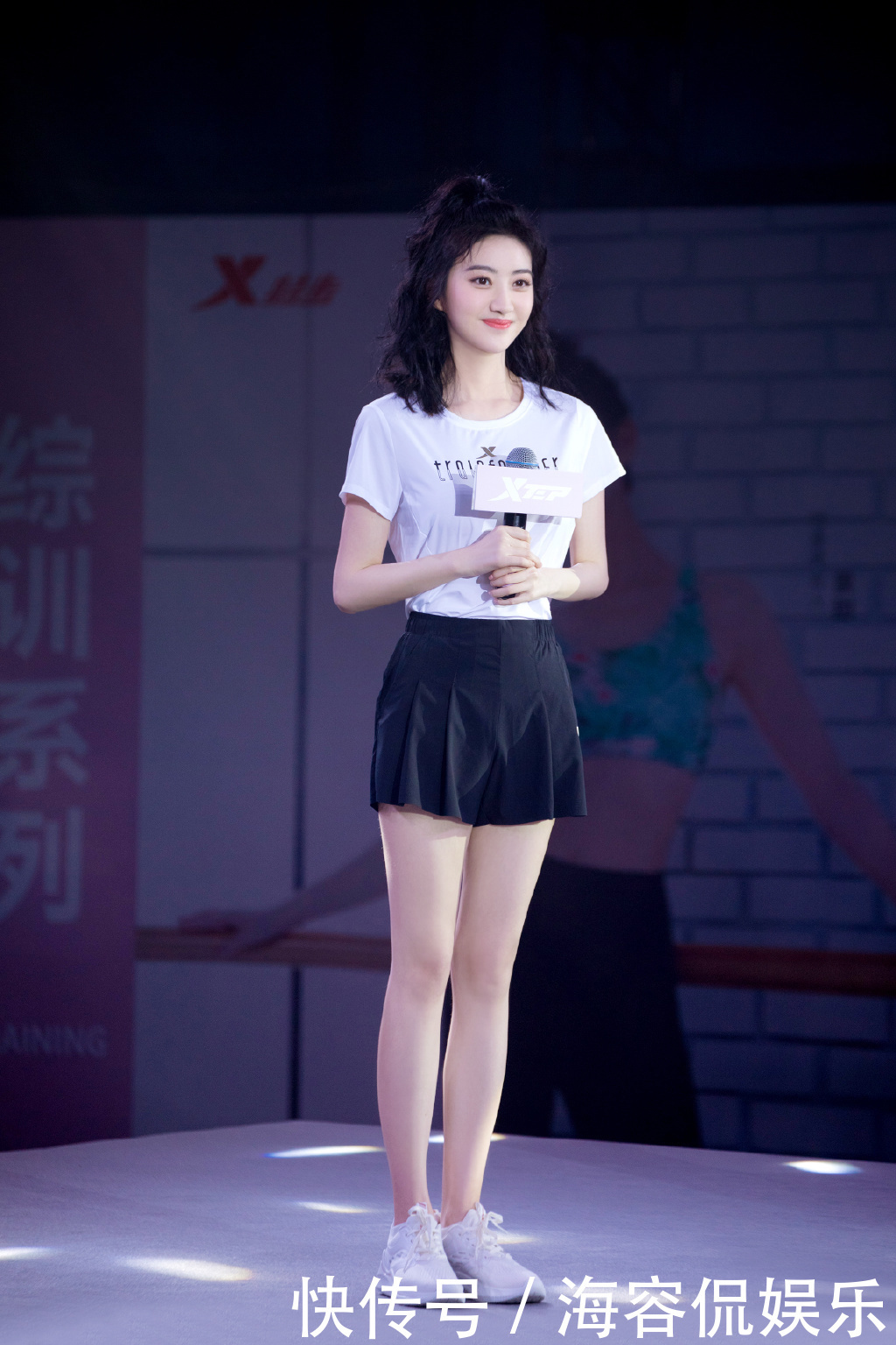 陈数|奔三奔四女性留什么样发型好看,明白几点发型知识就够,年轻貌美