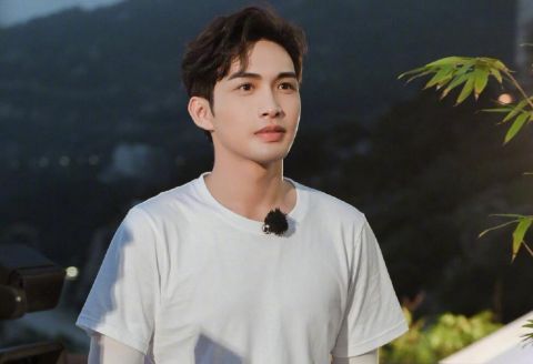 陳志朋|李沁輸了游戲卻贏了格局，她真的太適合《極限挑戰》了