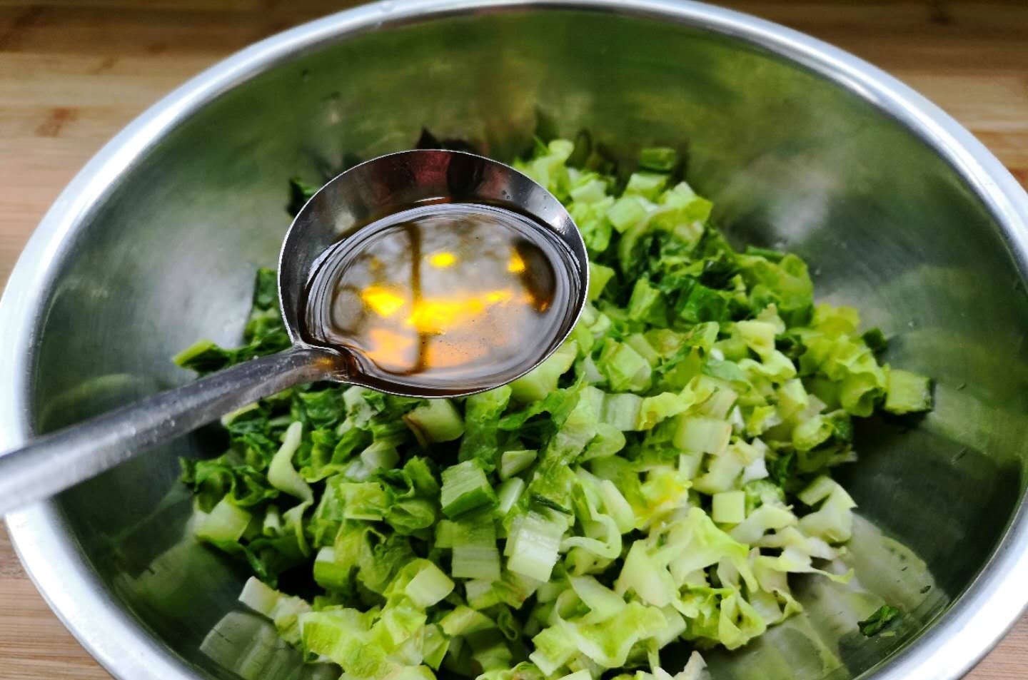 藏在身边的“降压药”,高血压婆婆每天吃一盘,血压一直贼稳定!