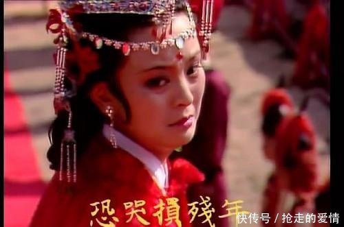 林妹妹|抄检大观园,最有问题的是黛玉的潇湘馆绣春囊与林妹妹有关