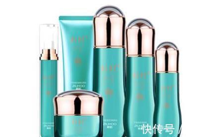 抗衰老|干性皮肤如何补水?4个小妙招帮你补水抗衰老