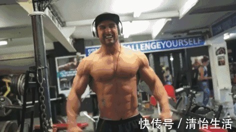 动作|看了这组虐肩动作,才知道自己和大神之间的差距