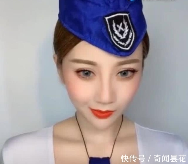 空姐卸妆后,说要接孙子放学去,网友:再也不相信女人了