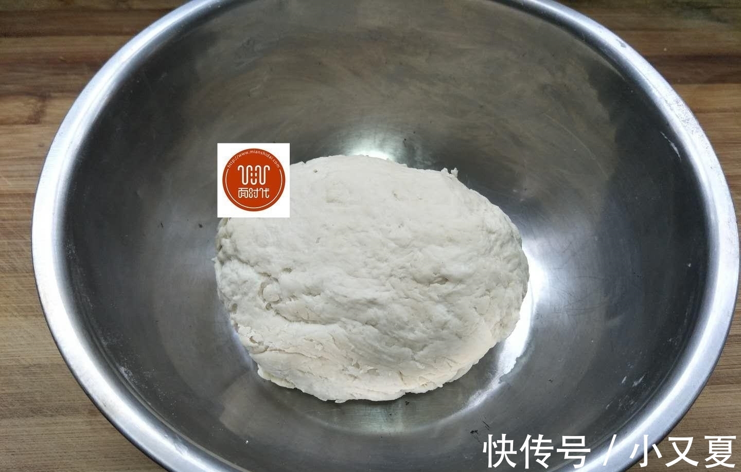 香肠粒|我家葱油饼都不用发面，做出来酥脆香软，比外面手抓饼还好吃！